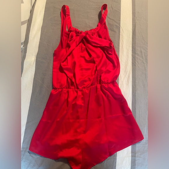 NWOT Victoria’s Secret Red Romper Size S - Picture 2 of 3